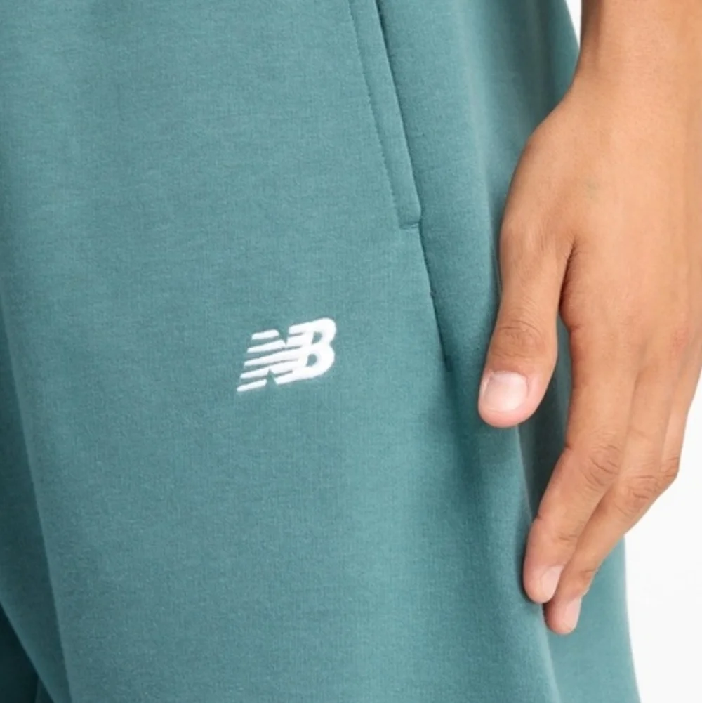 NWOT: Mens New Balance Joggers - Size XL